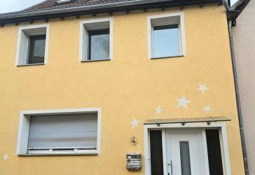 Ökölogisch saniertes EFH, wärmegedämmt + PV-Anlage + Ausbaureserve
