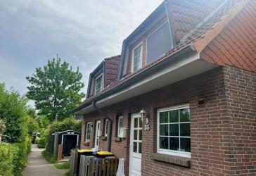 *** SCHÖNES REIHENMITTELHAUS ALS KAPITALANLAGE ***