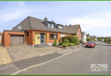 + 5PLUS + SONNE, RUHE, ZUHAUSE - GEPFLEGTE DHH MIT SÜD-WEST-GARTEN UND GARAGE IN LANGERWEHE +++