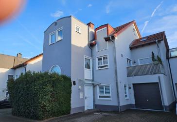 Maisonette Wohnung im 3 - Familienhaus