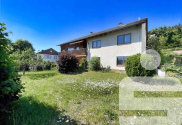 Großzügiges Einfamilienhaus mit Einliegerwohnung in Greding