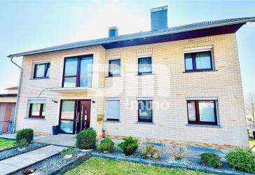 Modernisiertes Ein-/ Zweifamilienhaus inkl. PV-Anlage + Garage auf Traumgrundstück