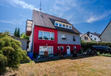 *RESERVIERT* 1-2 Familienhaus mit großem Naturgarten und Platz für individuelle Wohnkonzepte