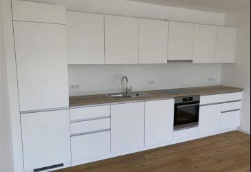 3-Zimmer-Wohnung mit Balkon und Einbauküche