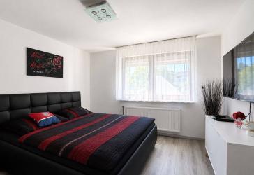 Gepflegte 3,5 Zimmer-Wohnung mit TG-Stallplatz