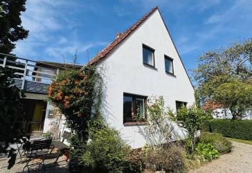 Ein Platz zum Aufatmen: Haus mit Blick über Schlei und Felder
