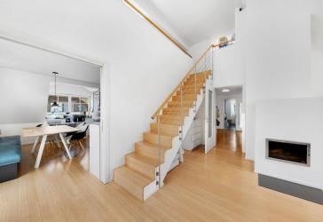 Design-Maisonette (Alleinige Etage) | KfW-A+, Galerie, Kamin | nahe S-Bahn Untermenzing
