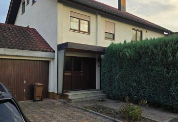 Großzügiges Mehrfamilienhaus in Metzingen provisionsfrei - 10 Zimmer auf 205 m² Wohnfläche