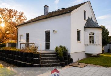 Modernes Wohnen auf hohem Niveau - Einfamilienhaus mit PV & Wärmepumpe