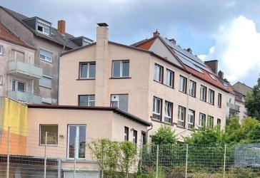 Ehemaliges Fabrikgebäude in zentraler Lage als Gewerbe oder Wohnen in Pirmasens