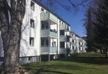 Schöne Wohnung sucht Mieter: praktische 3-Zi.-Wohnung