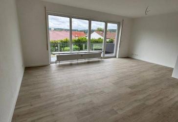 Komplett sanierte Erdgeschosswohnung in attraktiver Lage