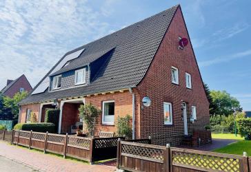 Charmante Doppelhaushälfte mit 2 Wohneinheiten auf 530 m² Eigenland - Langeoog