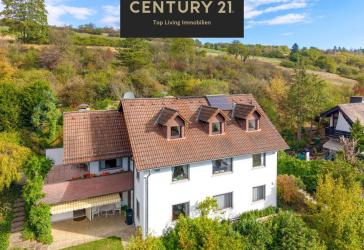 Zwischen Wald und Weitblick/ Einfamilienhaus mit Einliegerwohnung /286 m²/9 Zimmer