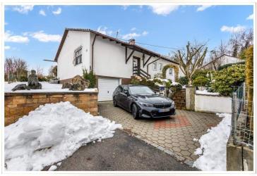 Charmantes Einfamilienhaus auf über 900 m² Grund!