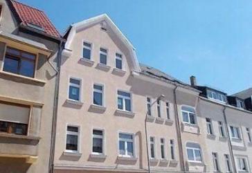 Großzügige 3-Zimmer mit Laminat und EBK in ruhiger Lage!