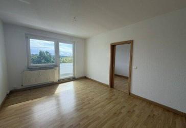 Ruhig gelegene 3 Raumwohnung im 4. OG *1 Monat Kaltmietfrei*