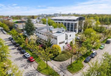 Gewerbeobjekt mit 3 Zi. Wohnung & PV-Anlage - flexibel nutzbar, 11 Stellplätze