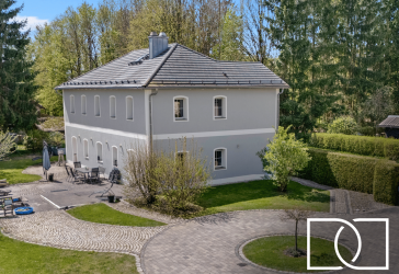 Hochwertig Kernsaniert! Energieeffizientes EFH mit einzigartigem Grundstück und Nebengebäude