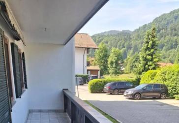 2-Zimmer-Hochparterre-Wohnung mit kleinem Bergblick und großzügigem Balkon - PROVISIONSFREI