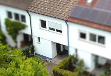 Gepflegtes Reihenhaus am Eselsberg - Garten, Dachterrasse mit Weitblick und Garage