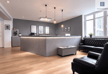 Bensberg-Zentrum // Sofort bezugsbereit: Große, helle Wohn-/Gewerbeeinheit, Haus im Haus, Stellplatz
