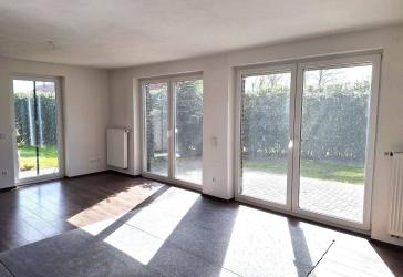 Attraktives Wohnhaus mit schönem Grundstück in guter Wohnlage