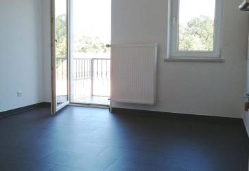 Schöne renovierte 3-Zimmer-Wohnung mit Balkon