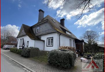 Historisches Haus in einem der Höhendörfer bei Winterberg