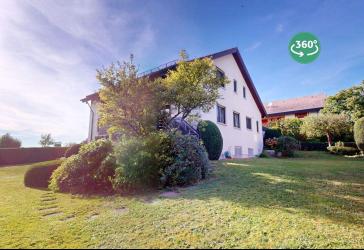 Repräsentatives Architektenhaus mit großzügigem Wohnkonzept & Südostgarten in Marxzell-Burbach