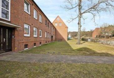 Mehrfamilienhaus mit 24 Wohneinheiten, 14 Garagen und 20 Stellplätzen in Geesthacht