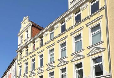 Stilvolle Dachgeschosswohnung im Jugenstilhaus in Hannover-List !!!