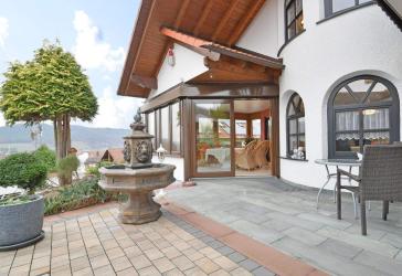 Provisionsfrei - 1 - 3 Familienhaus mit grandiosem Ausblick - großzügiges Familienglück oder Vermieten
