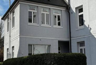 Wohn- und/oder Büronutzung auf drei Ebenen in Hamburg Blankenese