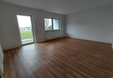 Helle 1-Zimmer-Wohnung mit Terrasse und Garten in Gersdorf