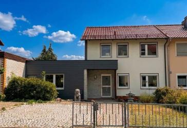 Reihenendhaus mit großem Platzangebot in ruhiger Lage von Ahnatal