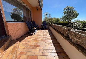 Helle 5-Zimmer-Terrassenwohnung mit Garage