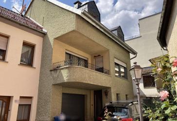 Attraktives Zweifamilienhaus in idyllischer Lage in 54669 Bollendorf