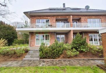 Exklusives Wohnen an der Ostsee - Hochwertige Dachgeschosswohnung über zwei Ebenen in Niendorf!