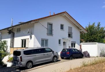 Viel Platz für die Familie - Doppelhaushälfte mit ELW und Garten an der Schweizer Grenze!