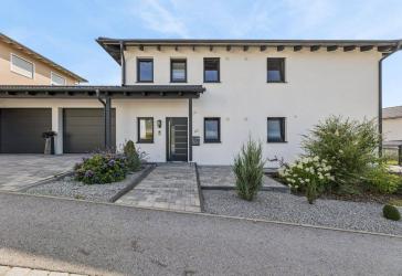 Vorschaubild Mehrfamilienhaus
