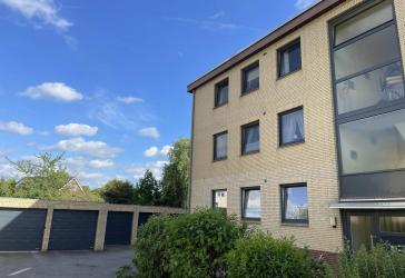 VON PRIVAT: Großzügiges 4-Zimmer-Wohnglück mit Süd-West-Loggia & Garage in Bad Schwartau