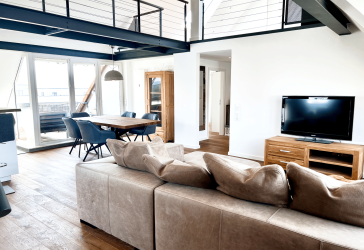 Exklusive 3,5-Zimmer-Maisonette | 122 m² | Loggia | EBK | Stellplatz | Teilmöbliert | Friedrichsdorf