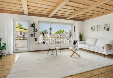 Großzügiges Wohnhaus mit separatem Zugang zur Einliegerwohnung und Garten