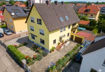 Handwerker aufgepasst, großzügige Doppelhaushälfte mit Potential!