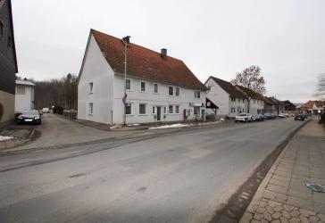 3 Familienhaus mit kleinem Cafe,großen schönen Grundsstück nach Süden ausgerichtet
