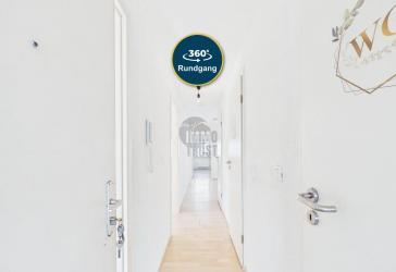 CHARMANTE DACHGESCHOSSWOHNUNG MIT ZWEI BALKONEN