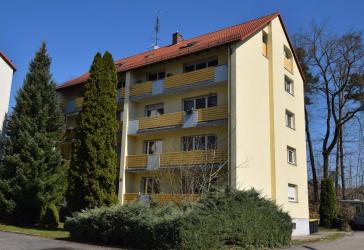 Mehrfamilienhaus mit 10 Wohnungen: Solides Zinshaus mit stabilem Ertrag und Entwicklungspotenzial