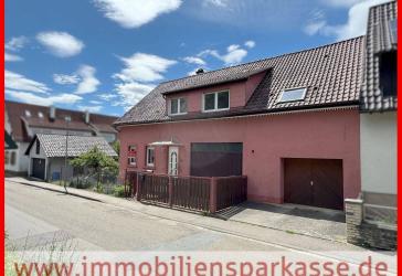 Wohnhaus mit Scheune, Doppelgarage und großem Grundstück!