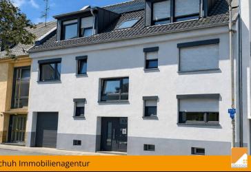 Modernisiertes Mehrfamilienhaus in Beuel-Schwarzrheindorf